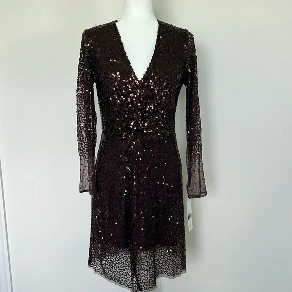 slim fit dress slacks French Connection Short Sequins Dress White Silver SIZE 12 main image 0